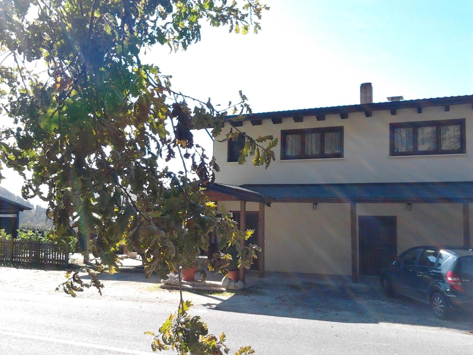 Agrihotel Papaya San Pietro Apostolo 外观 照片