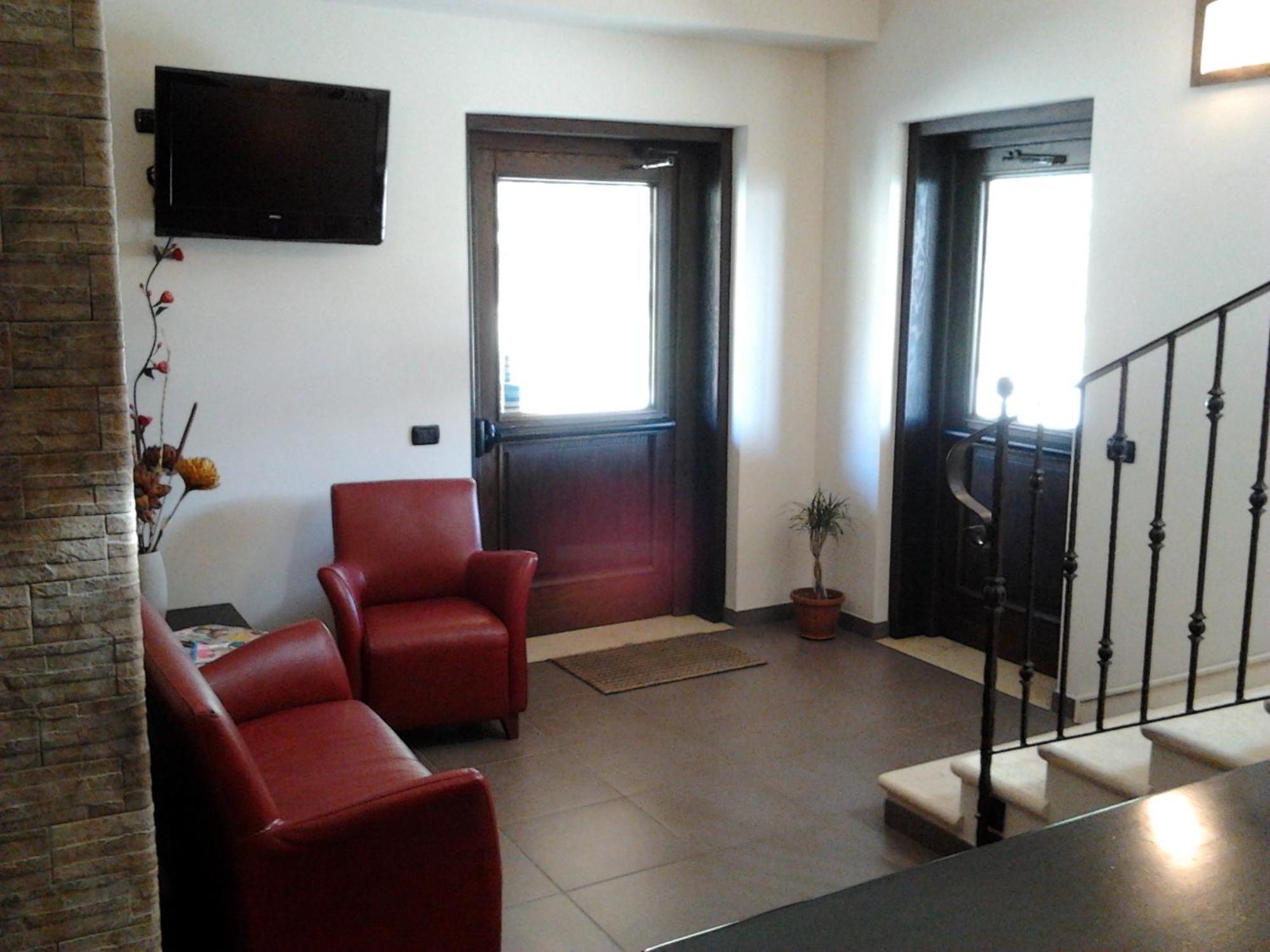 Agrihotel Papaya San Pietro Apostolo 外观 照片